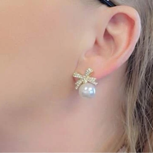 Christmas White Ornament Ball Gold Rhinestone Drop Holiday Bow Party Earrings - Picture 4 of 5